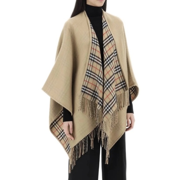 BURBERRY Check fringed reversible poncho cape wrap - Picture 2 of 3